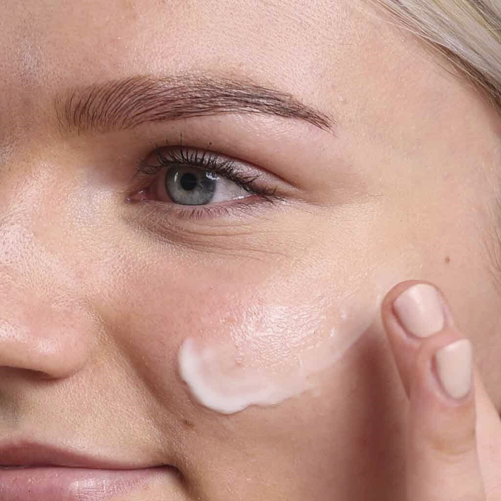 Použití Vyrovnávacího a matujícího pleťového gel-krému